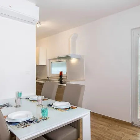 Dinastija 1 Hébergement de vacances
